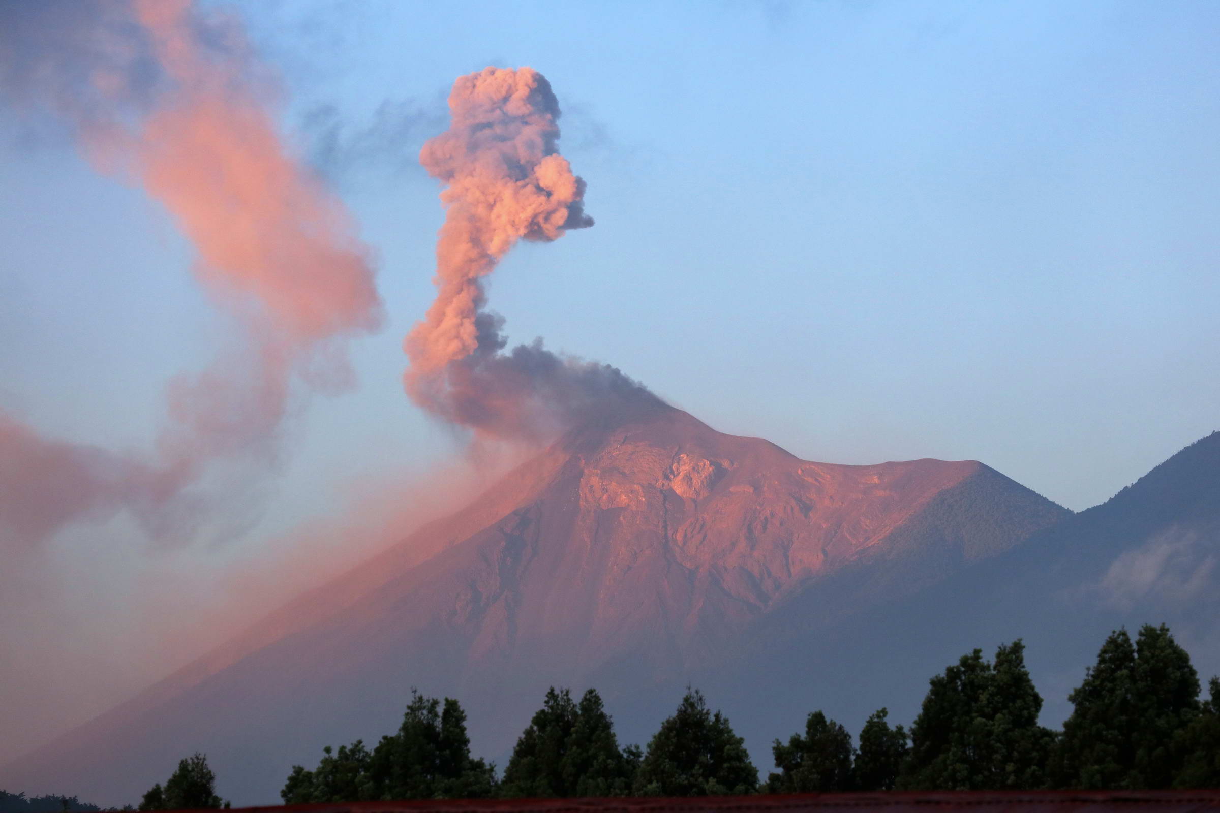 rauchender Vulkan Fuego